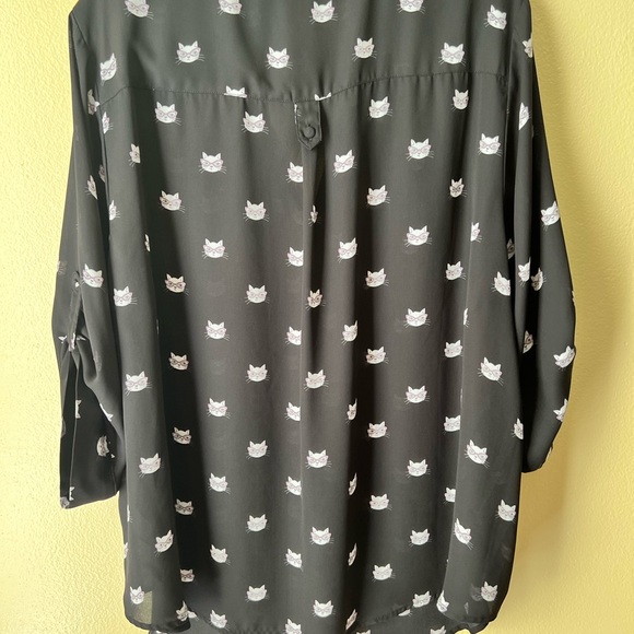 Lot of 2 Torrid size 3X blouses - Picture 7 of 7